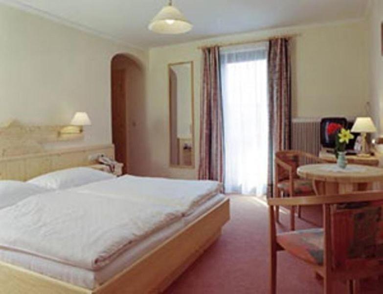 Hotel Hemetsberger Attersee Room photo